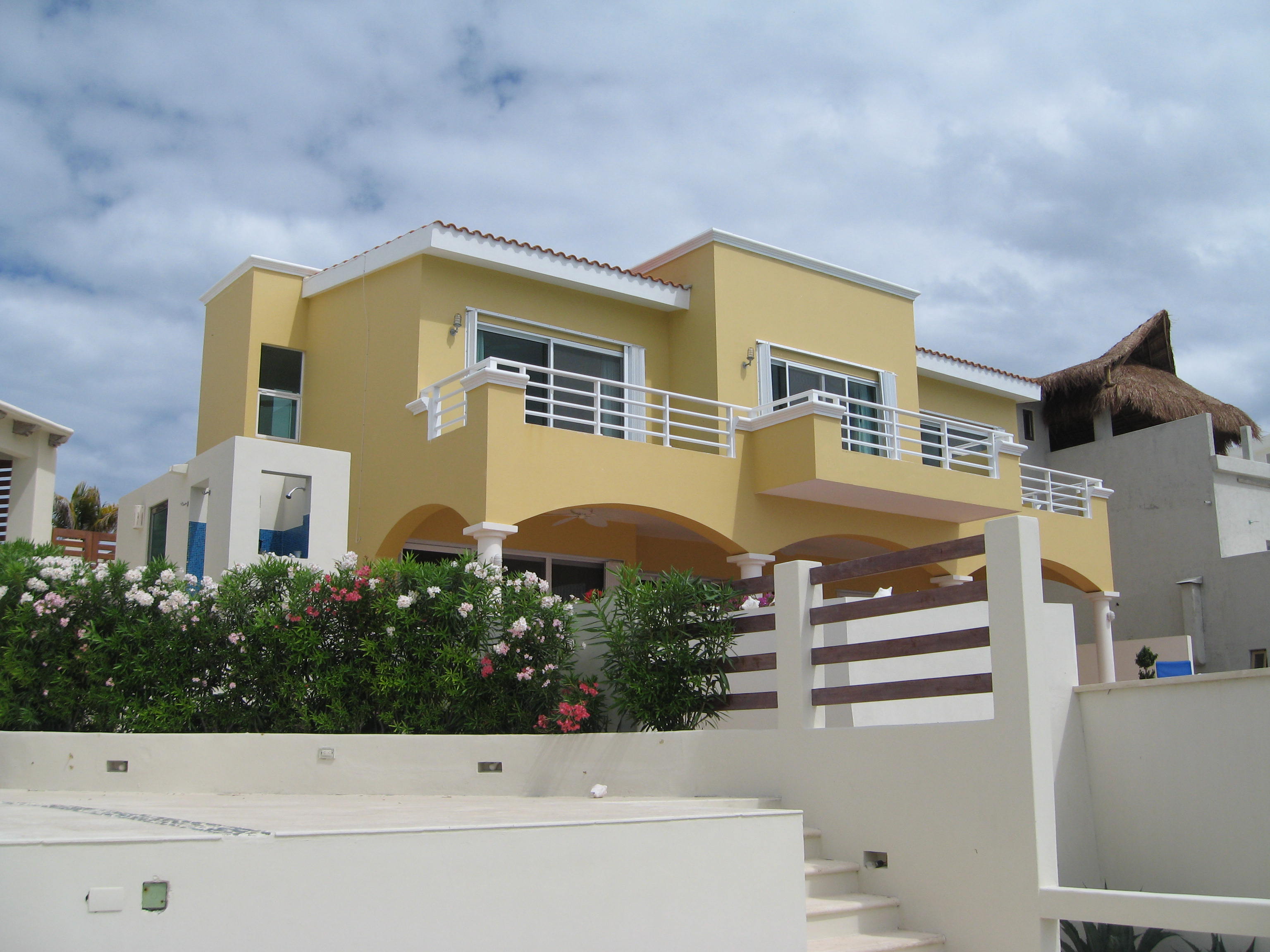 Luxury Homes Isla Mujeres Real Estate For Sale RE/MAX ISLA
