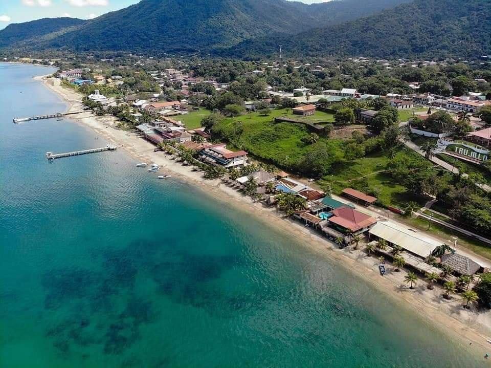 RE/MAX Starfish Bienes y Raices, Trujillo, Honduras