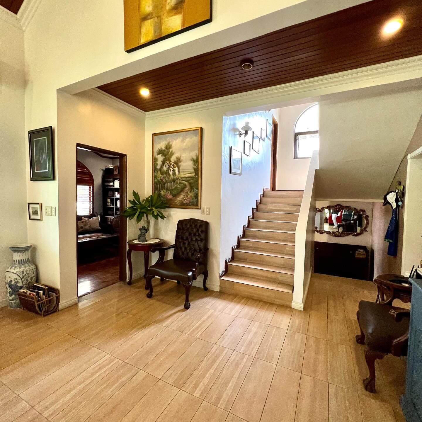 Charming & Beautiful Corner house and lot for Sale in Southbay Gardens