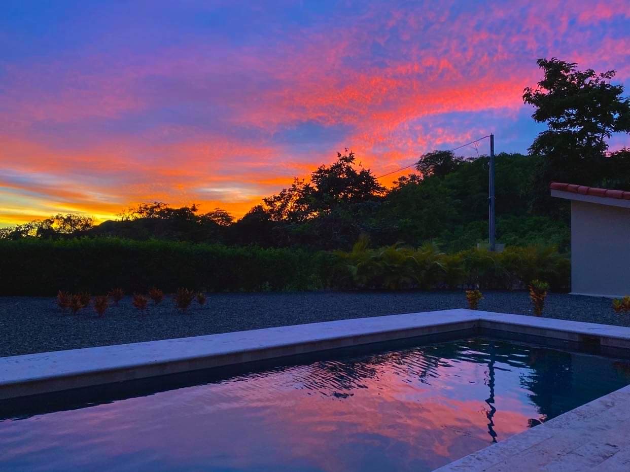 House Hunters International Costa Rica (by Cindy) Remember, it's an