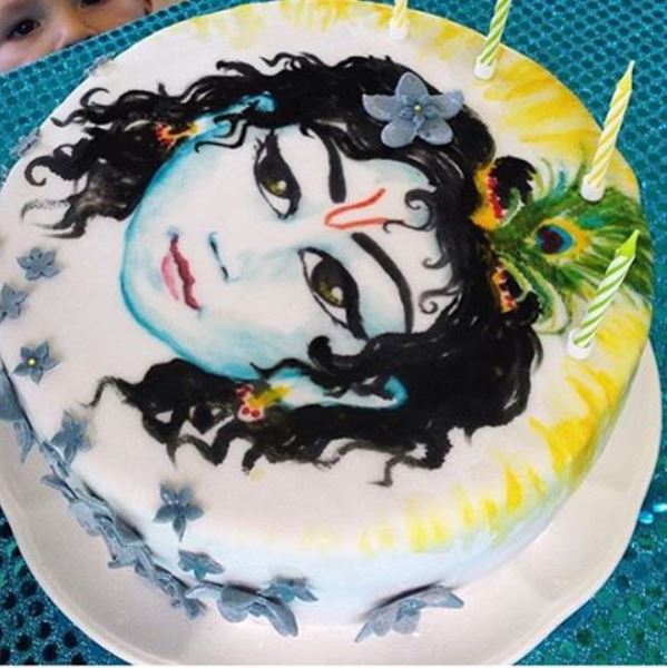 Round up of inspirational Krishna cake themes Remember Krishna