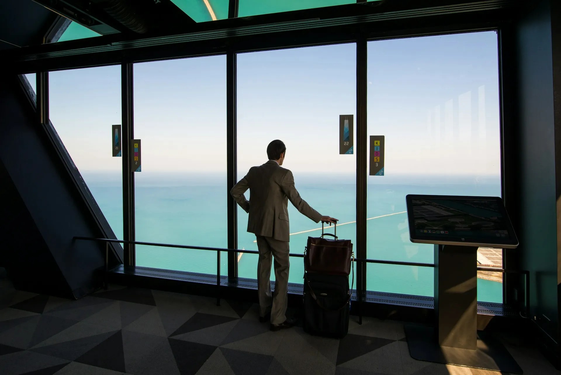 How Corporate Travel Platforms Simplify Business Trips