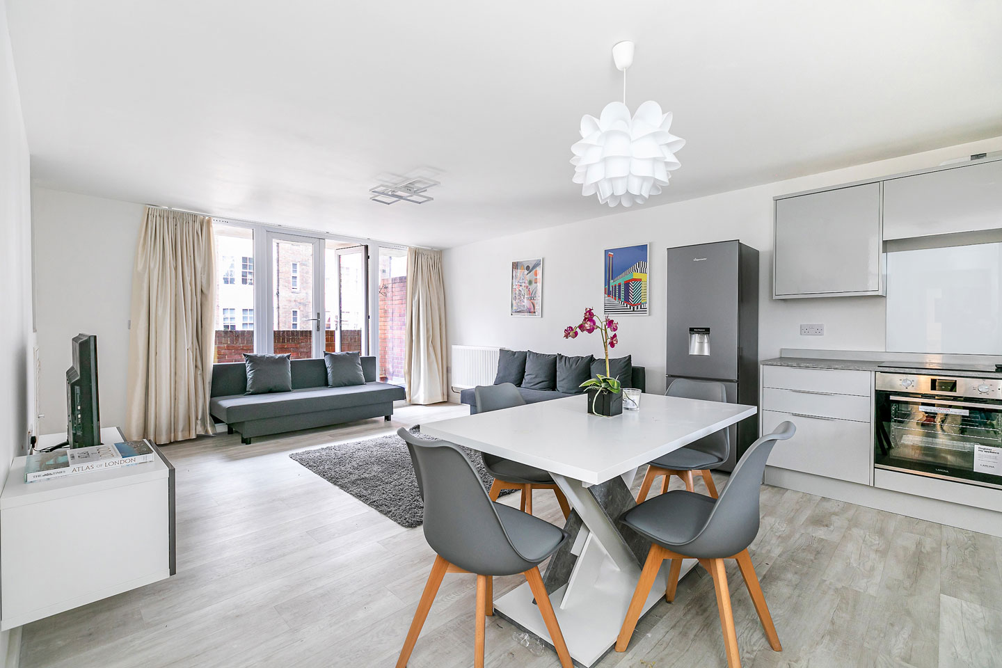 Consort House, Queensway, London Remotlys