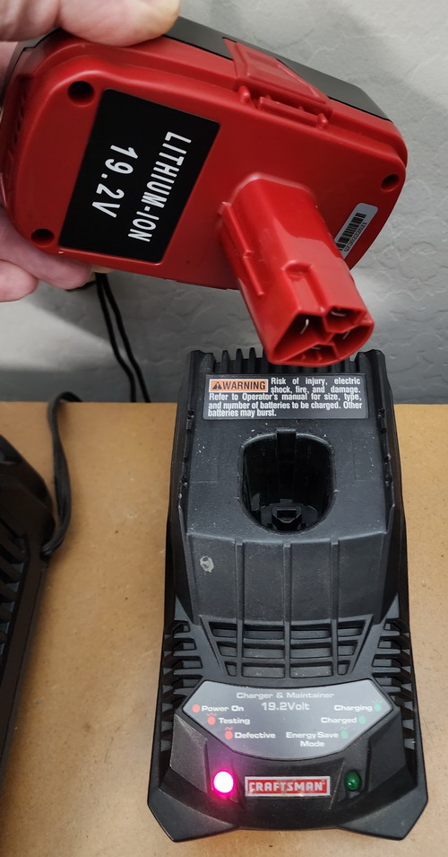 How To Maintain Lithium Batteries For Power Tools? Remove and Replace