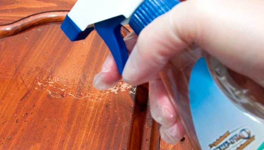 How to remove hot glue from wood » Remove Any Stains