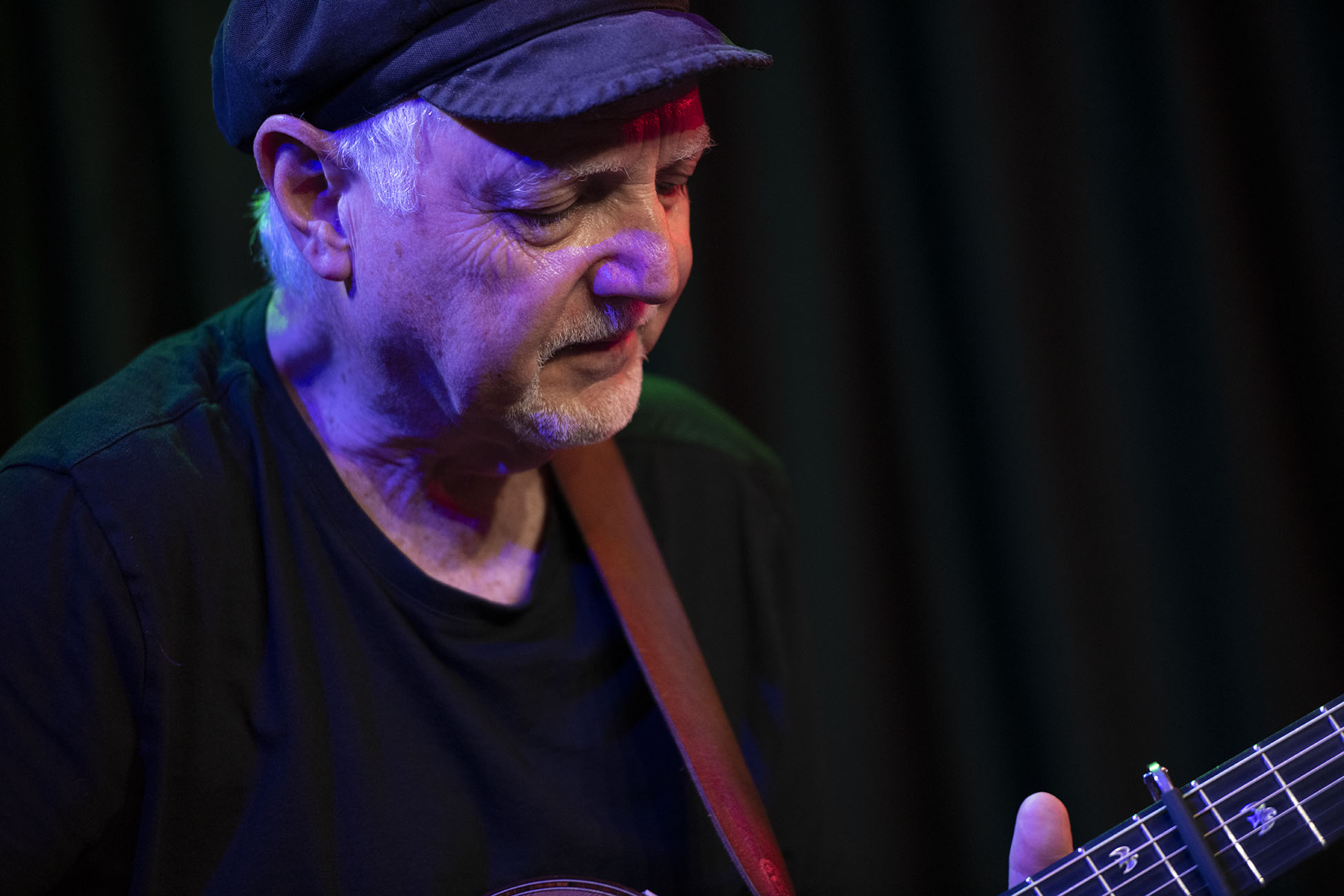 An Interview with Phil Keaggy Render Edge Media, LLC