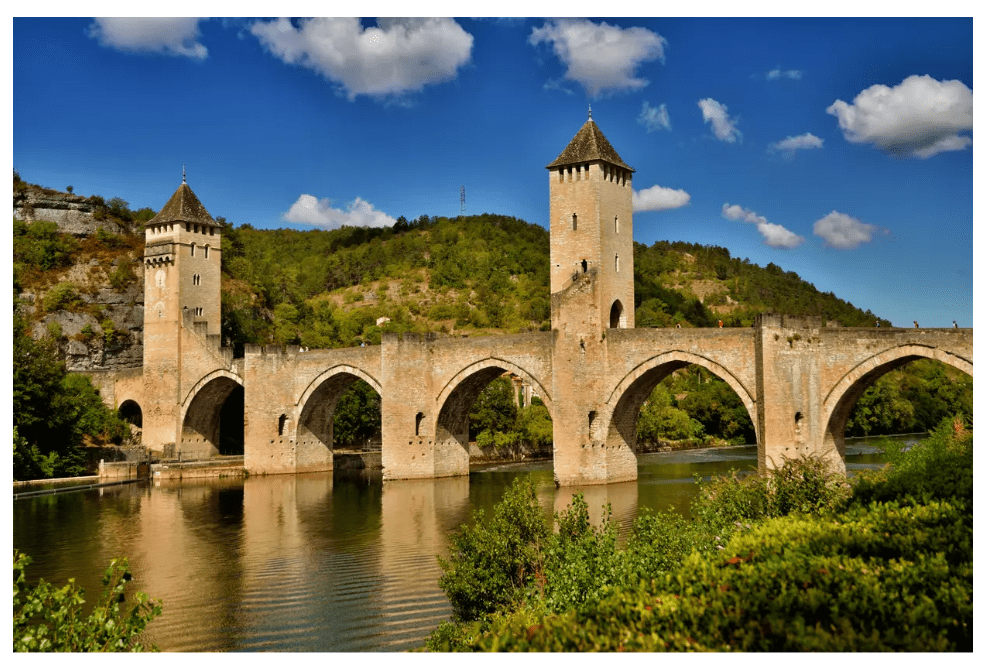 Les plus belles villes d'eau Cahors, sur le fleuve du Lot