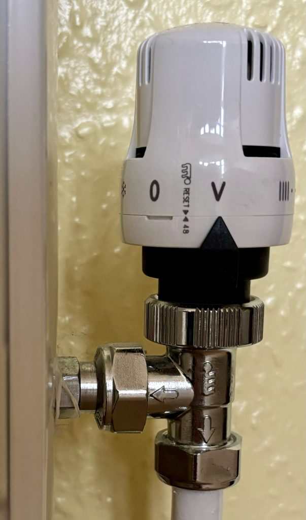 How To Balance Radiators & the Role of the Lockshield Valve A Homeowner’s Guide Renewable