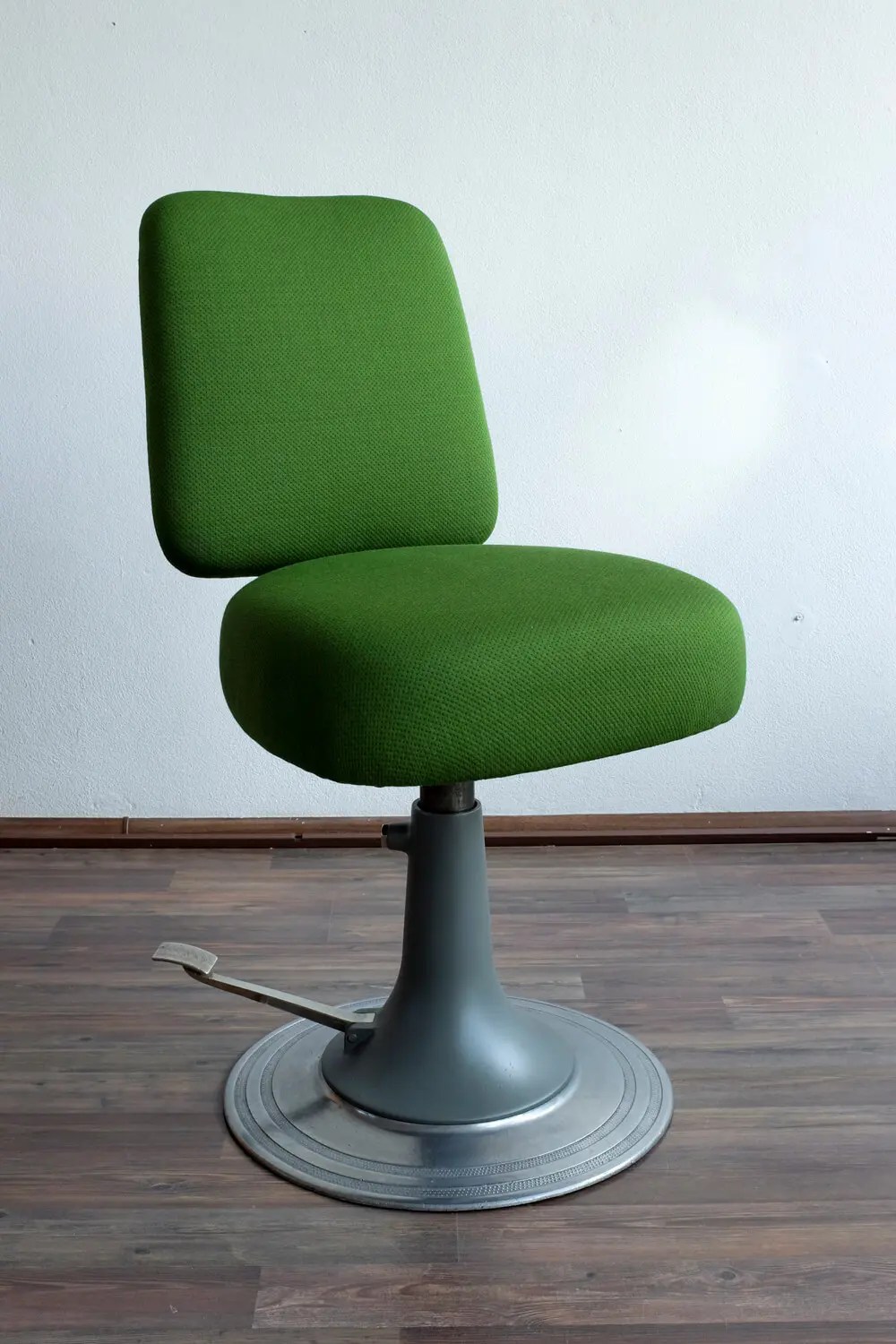 Italian Barber Chair Renové