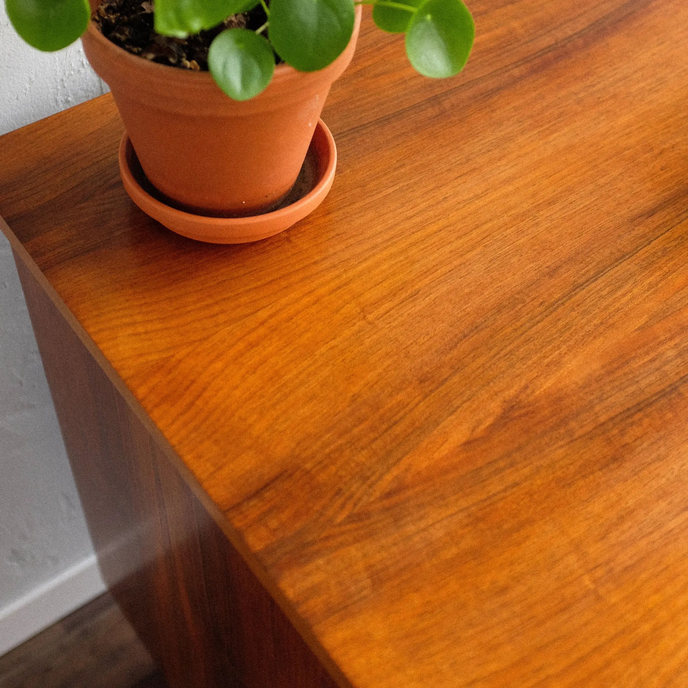 Wooden Writing Desk Renové