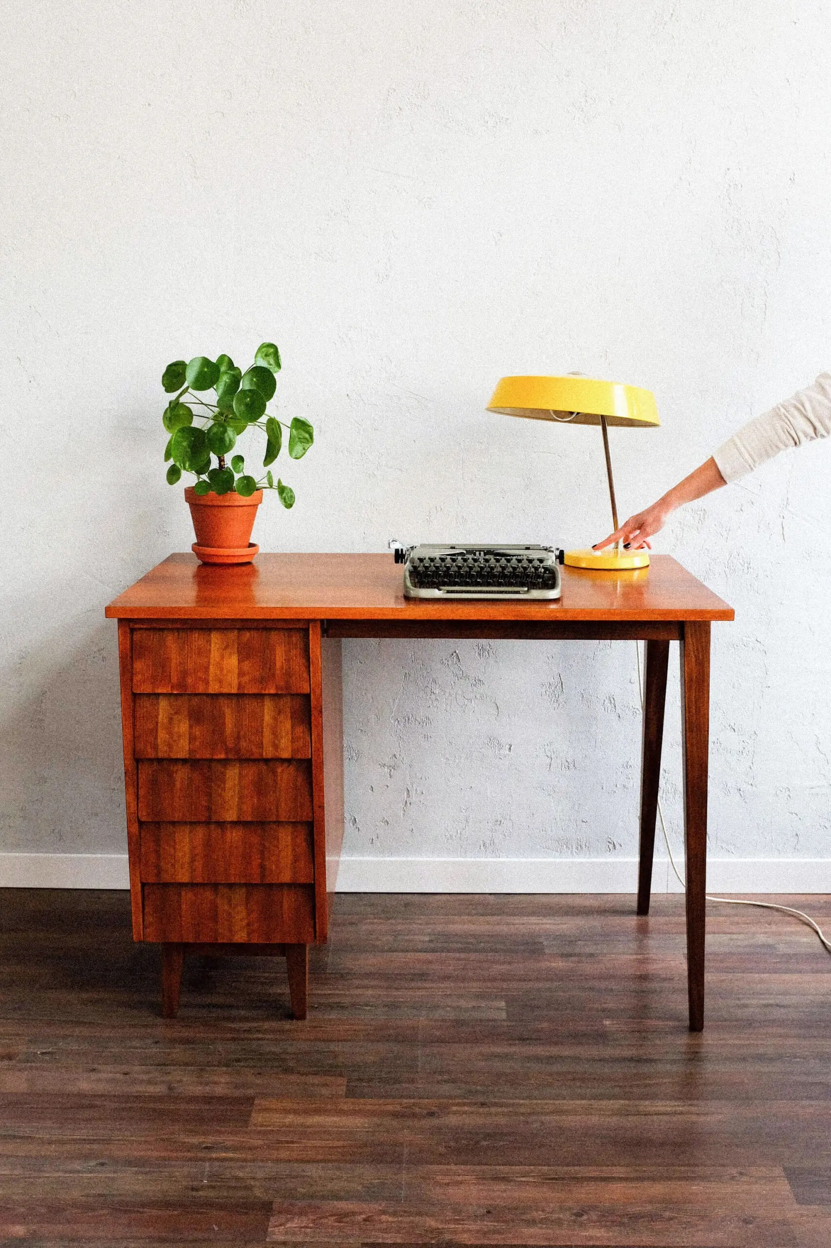 Wooden Writing Desk Renové