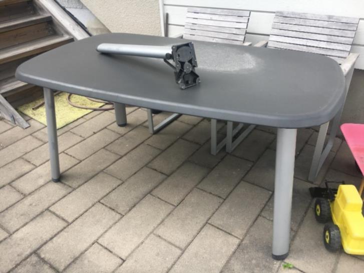 Kettler Campingbord bortskänkes Stockholm