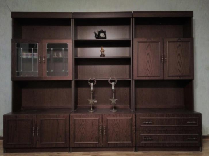 Mindre Vitrinskåp Mindre vitrinskåp 6 delad bortskänkes bortskänkes Västra Götaland