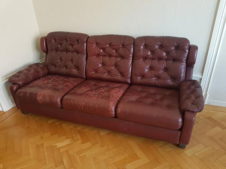 Grå Lädersoffa Lädersoffa bortskänkes Stockholm