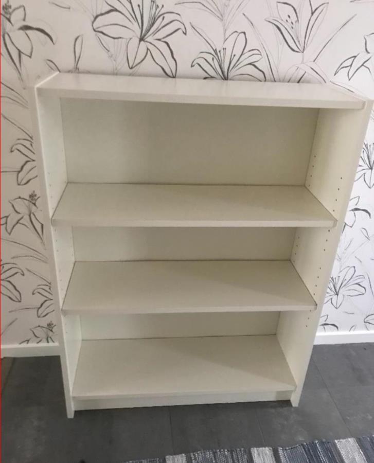 Billy Bokhylla Hyllplan Billy bokhylla 3 hyllplan vit bortskänkes Stockholm