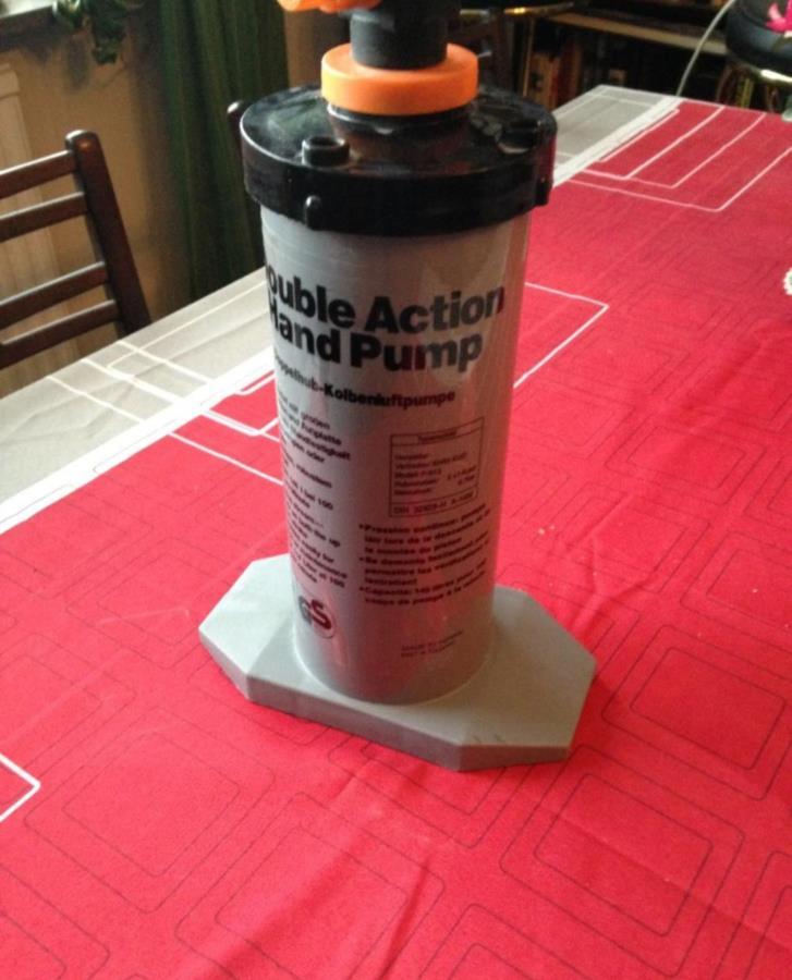 Pump Till Badmadrass Pump för till ex.Luftmadrass.m.m. bortskänkes Skåne