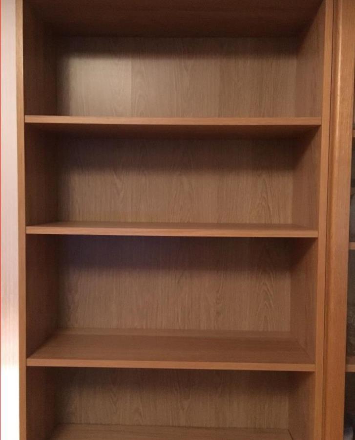 Billy Hylla Ek Billy hylla bortskänkes Stockholm