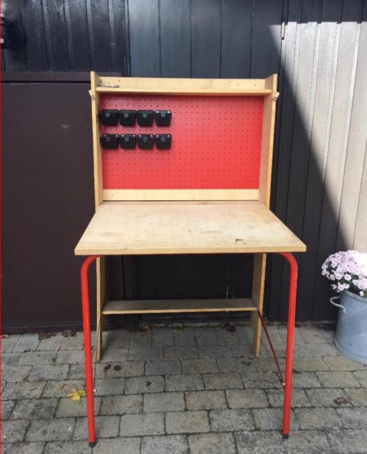 Utfällbar Bänk Utfällbar snickarbänk bortskänkes Skåne