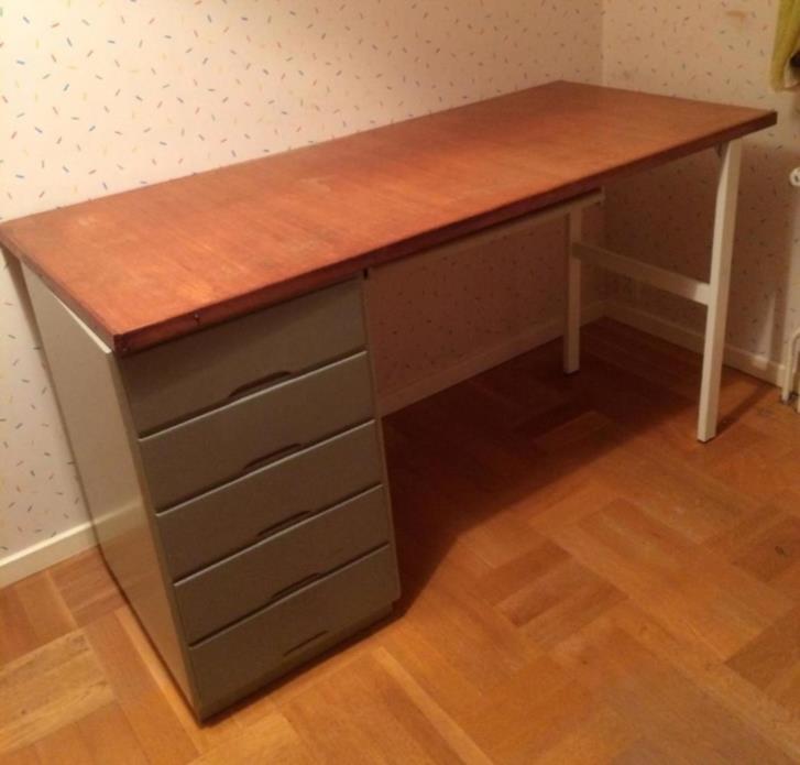 Hurts Till Skrivbord Skrivbord med hurts bortskänkes Stockholm