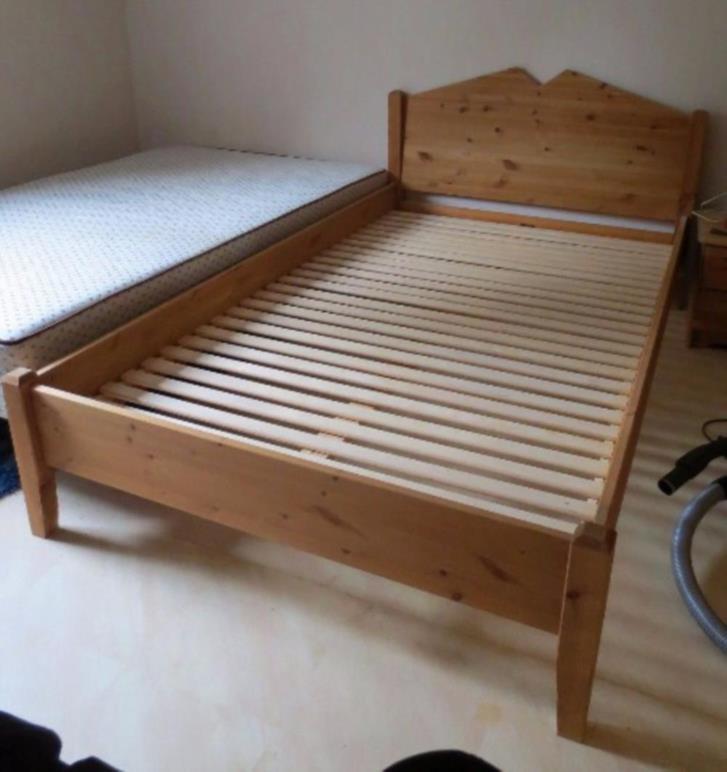 Madrass Till Sängram Sängram till 120cm madrass + sängbord bortskänkes Stockholm