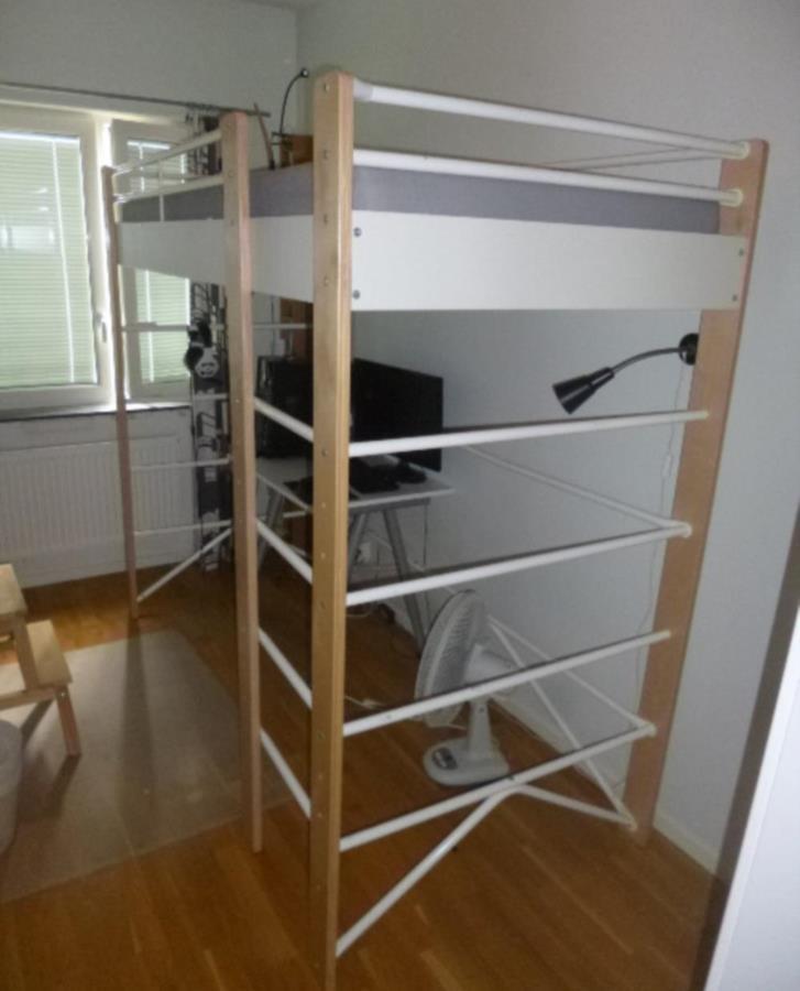 Loftsäng Lo Loftsäng IKEAs modell Lo bortskänkes Stockholm