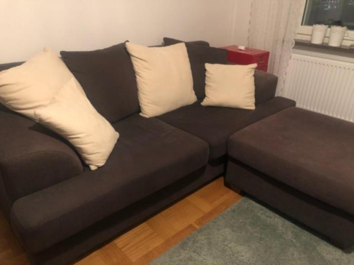 Soffa Fotpall Soffa + fotpall bortskänkes Stockholm