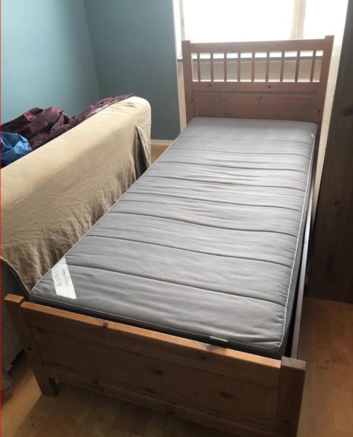 Säng För 2 Åring Säng bortskänkes Stockholm