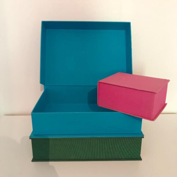 Förvaringsboxar från Bookbinders Design bortskänkes Stockholm