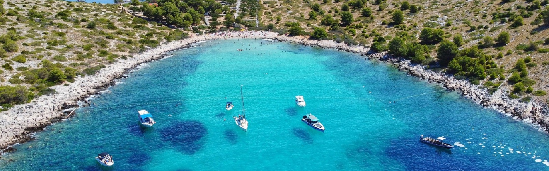 About place Nin Rent a boat Nin