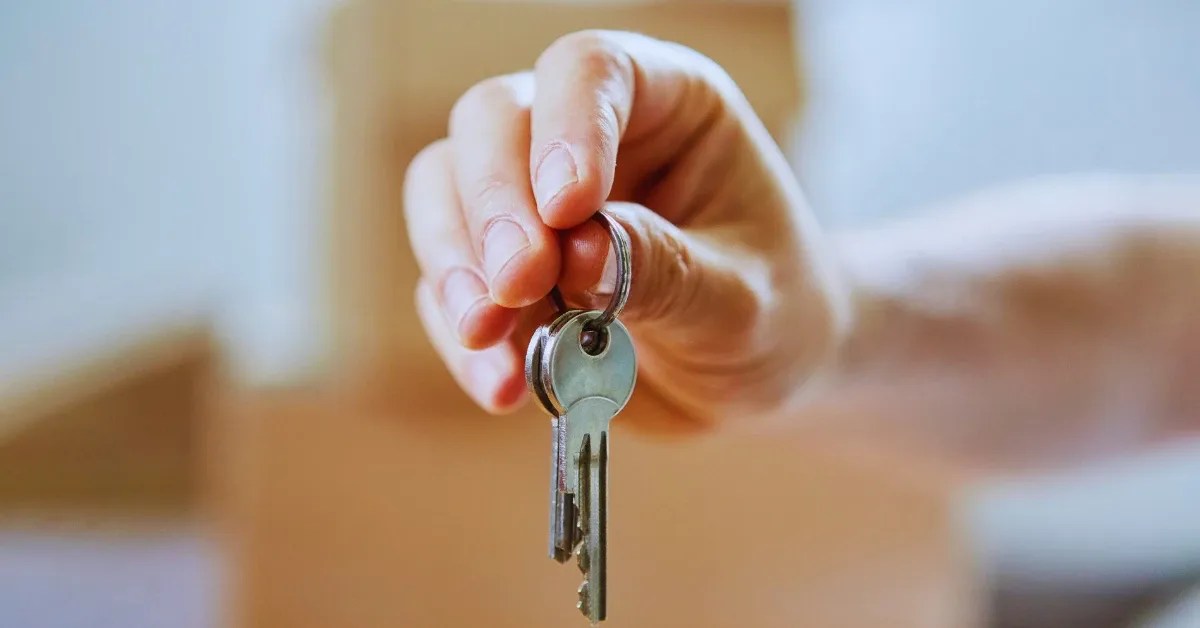Key Management How Many Keys Should a Tenant Be Given?