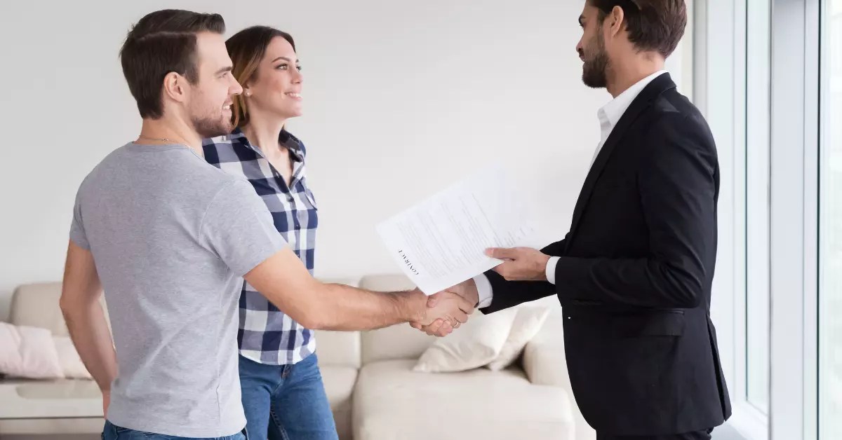 When Does a Landlord Have to Pay for Moving Expenses?