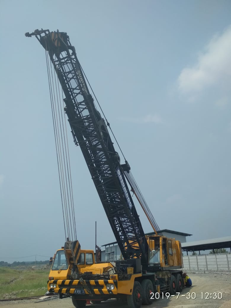 Sewa Crane Jakarta Barat Hubungi 087881295014