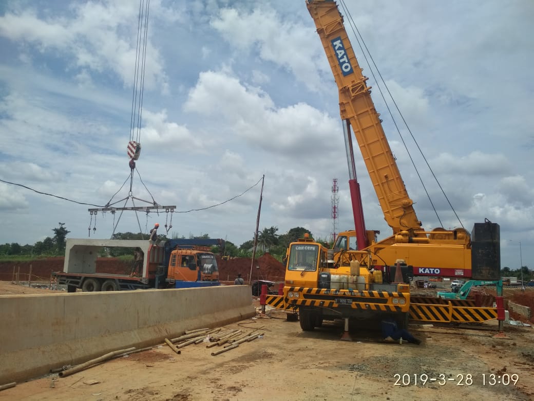 sewa crane di Grogol Jakarta Barat 087881295014