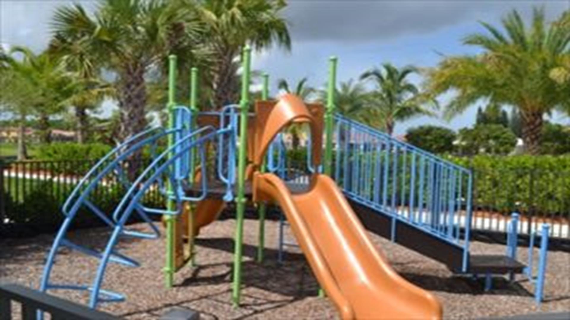 Vacation Rentals Naples Manchester Square