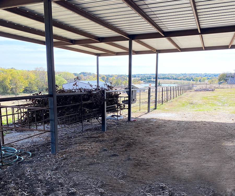 Rent Outdoor Covered Storage for RV or cars in Farmersville, TX STOW IT