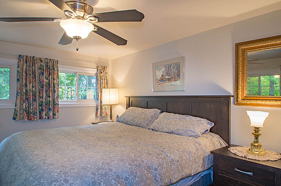 Ontario Cottage Rental Private Island on Gloucester Pool