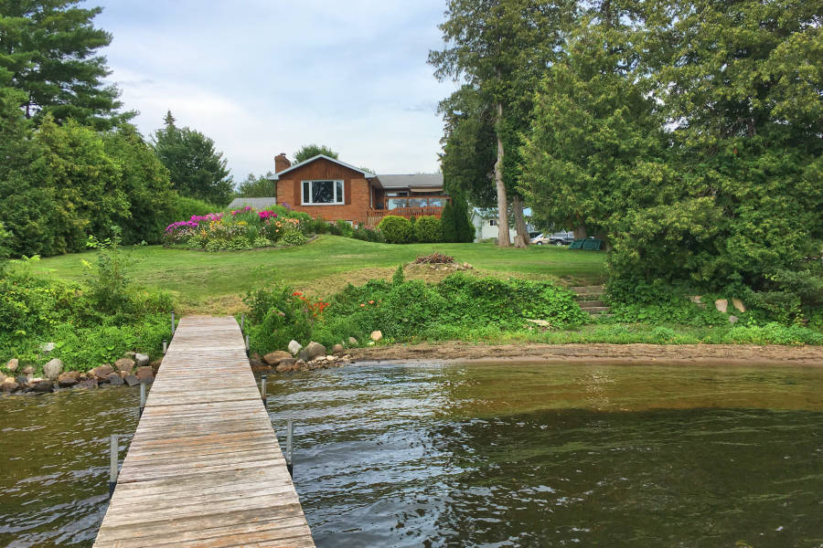 Ontario Cottage Rental, Crowe Lake near Marmora