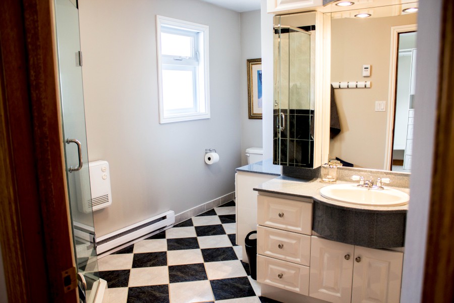 Ontario Cottage Rental, Crowe Lake near Marmora