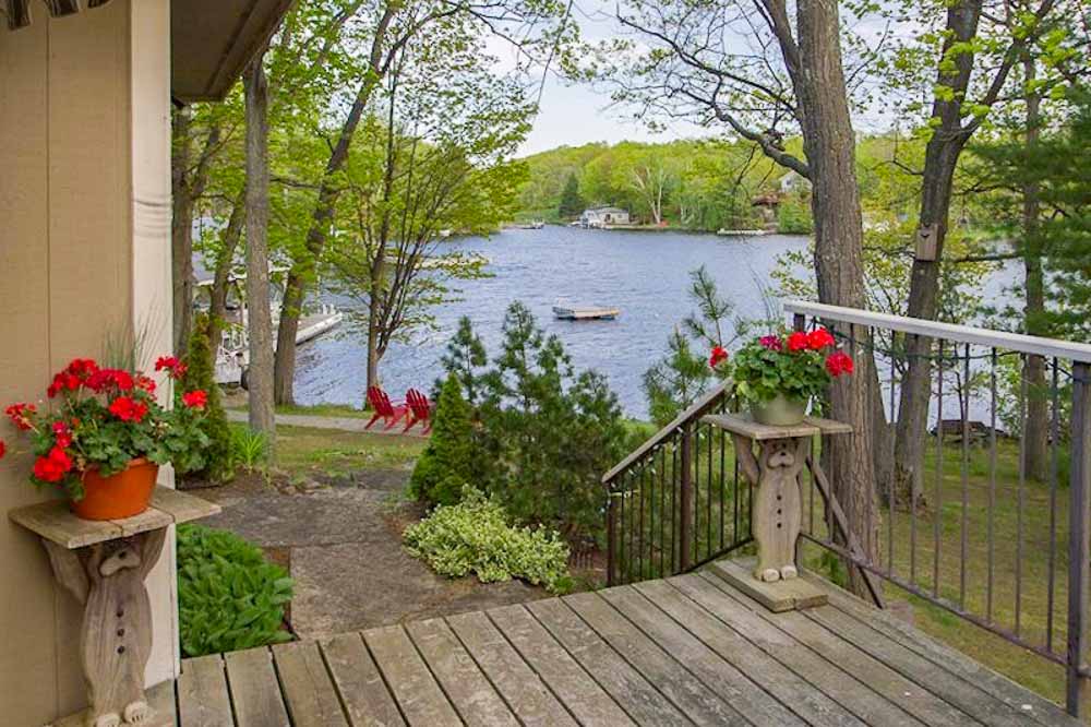 Gloucester Pool Cottage Rental