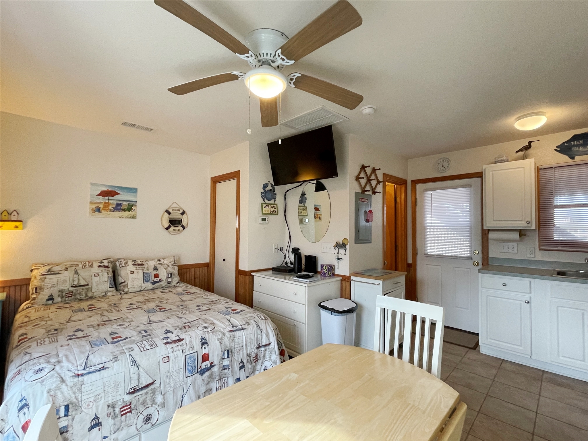 9 NAUTICAL NINE Dolphin Realty, Inc.