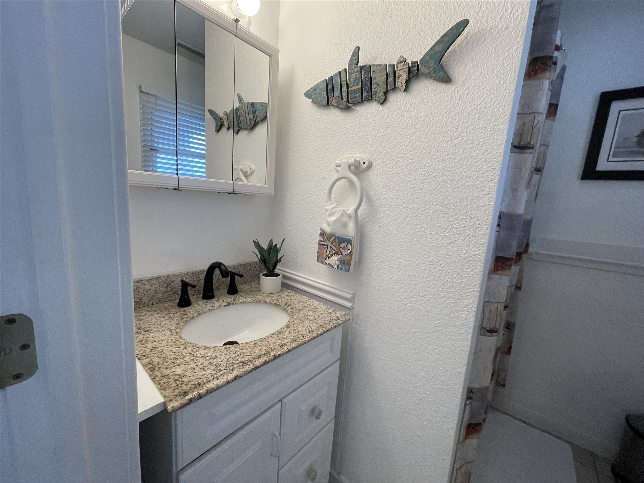 13 DRY DOCK Dolphin Realty, Inc.