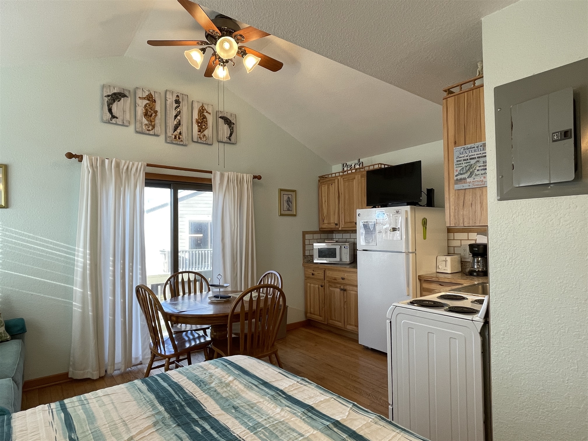 20 OCEAN ODYSSEY Dolphin Realty, Inc.