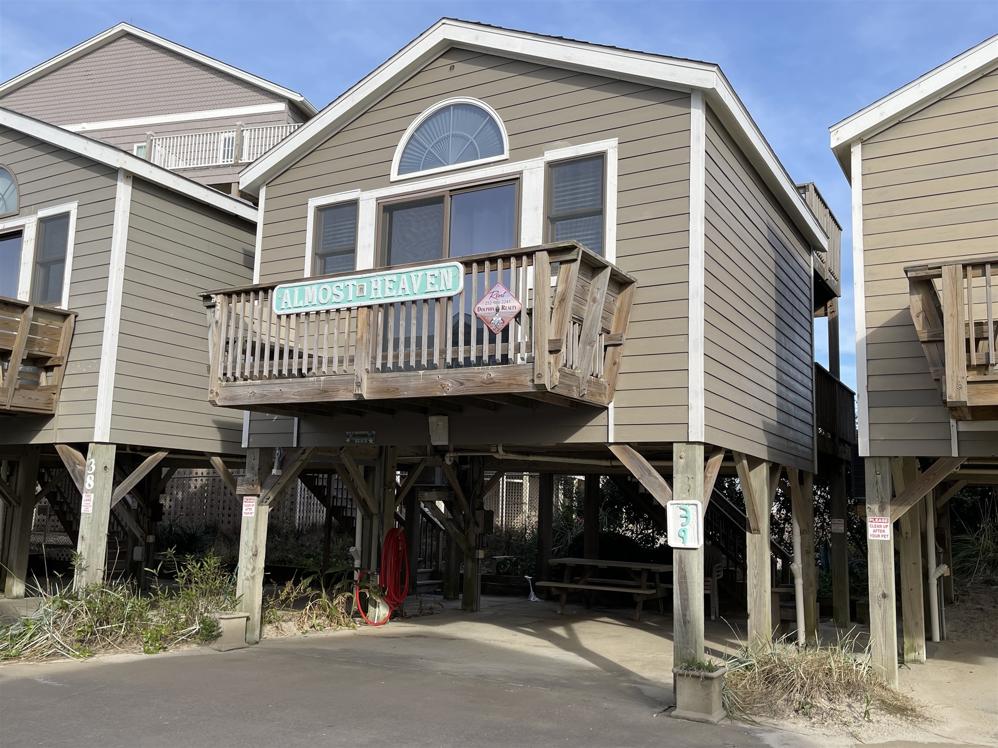 39 ALMOST HEAVEN Dolphin Realty, Inc.