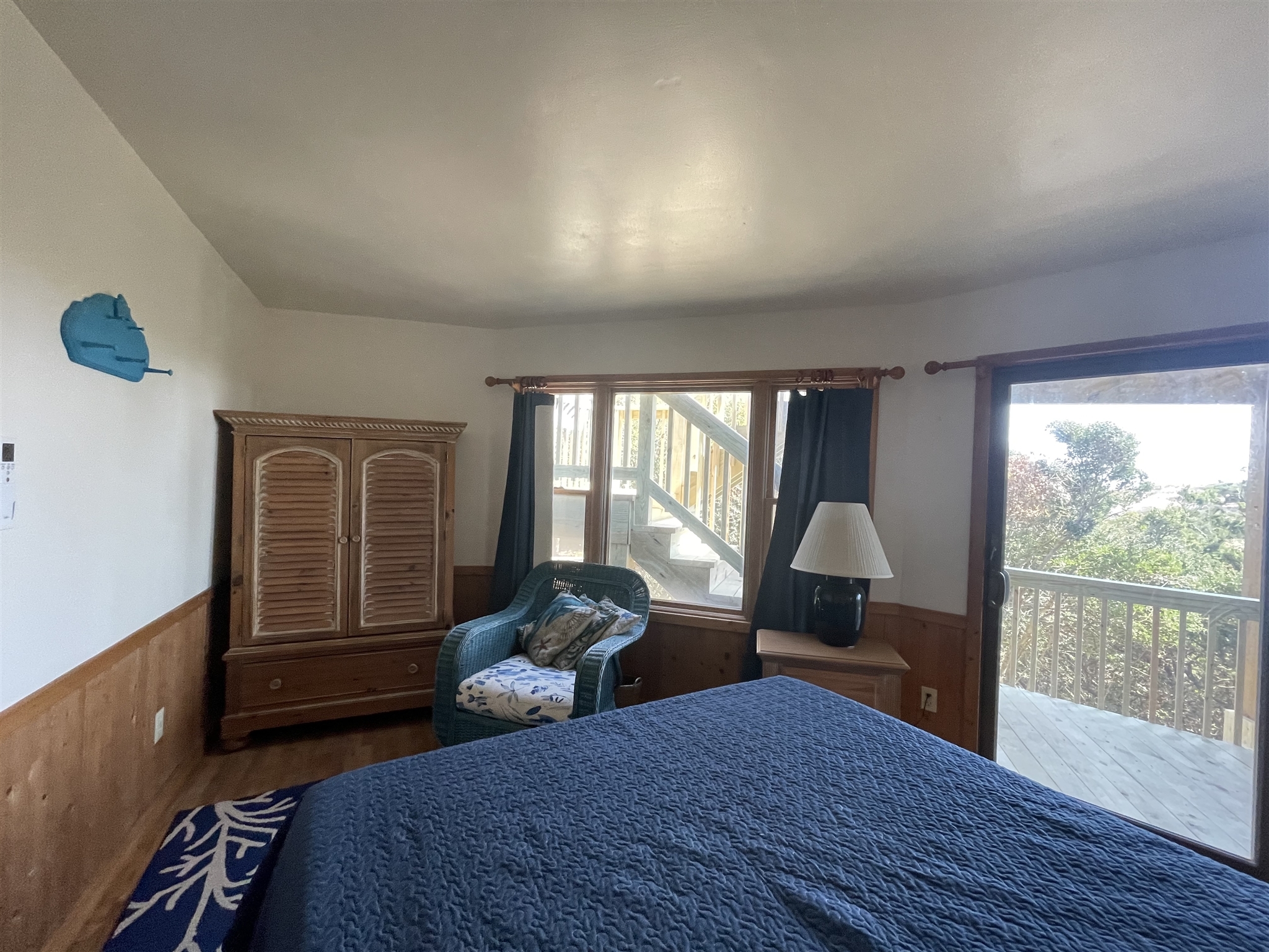 DUNE ROSE Dolphin Realty, Inc.