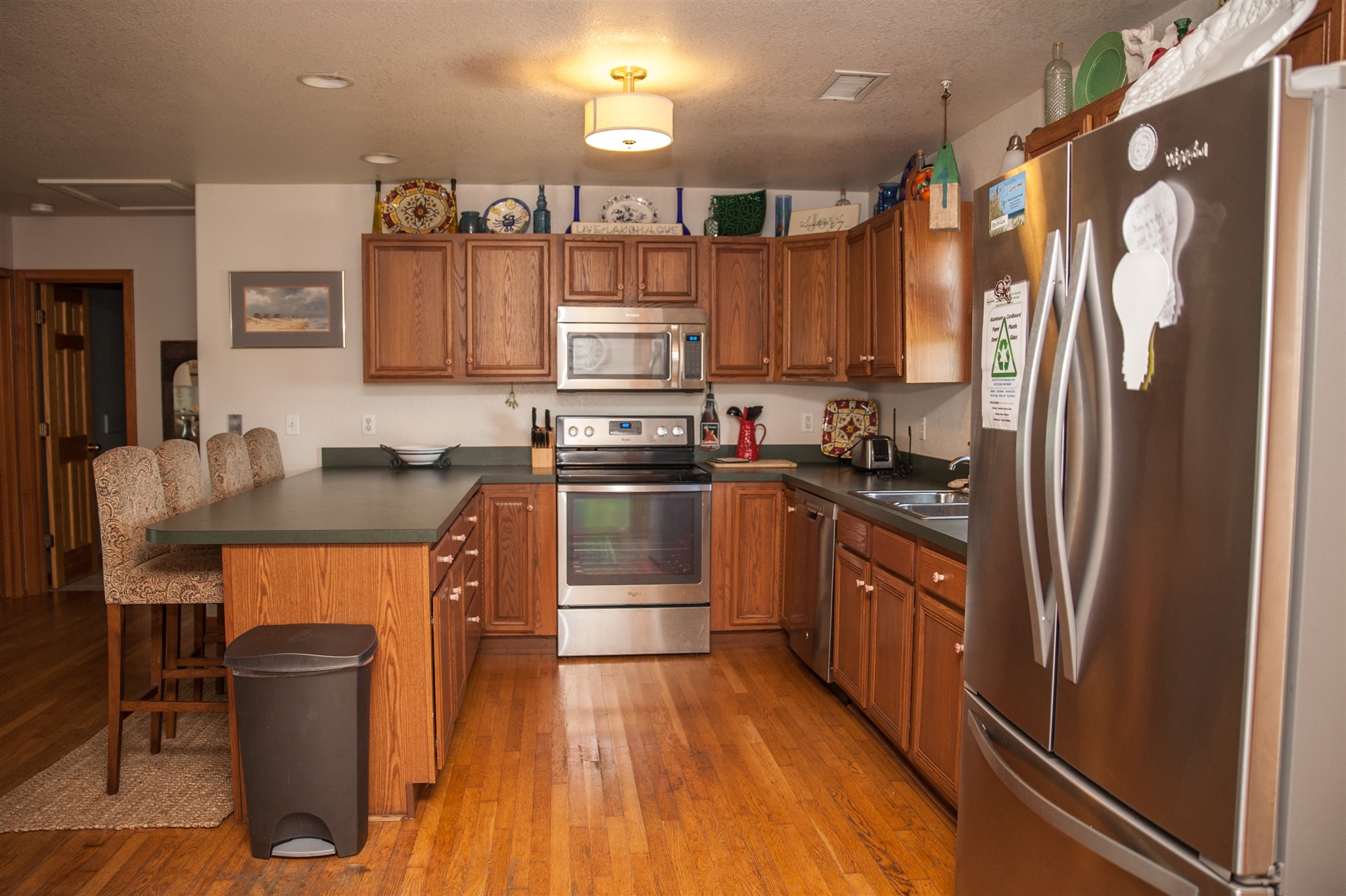 AUSTIN'S POINTE Dolphin Realty, Inc.