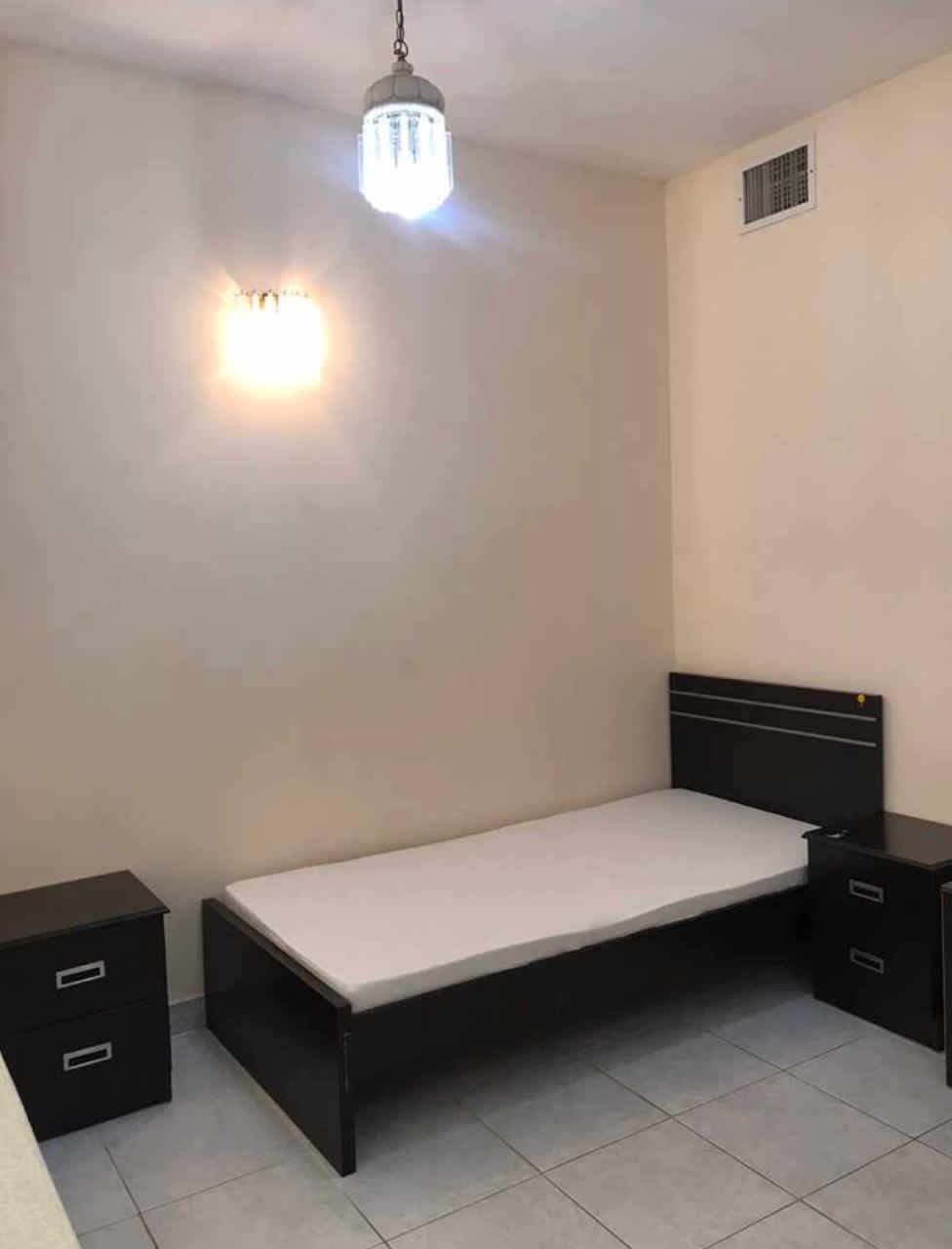 Single Room Rent in Al Mankhool, Dubai