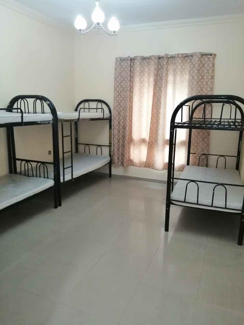 Single Room Rent in Al Karama, Hamdan Colony, Dubai