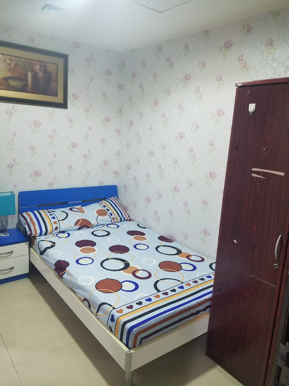 Single Room Rent in Burjuman & Sharaf DG Metro Stations, Dubai