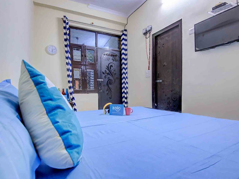 Single Room Rent in Sector 51,52,34,44 and Noida extension, Noida