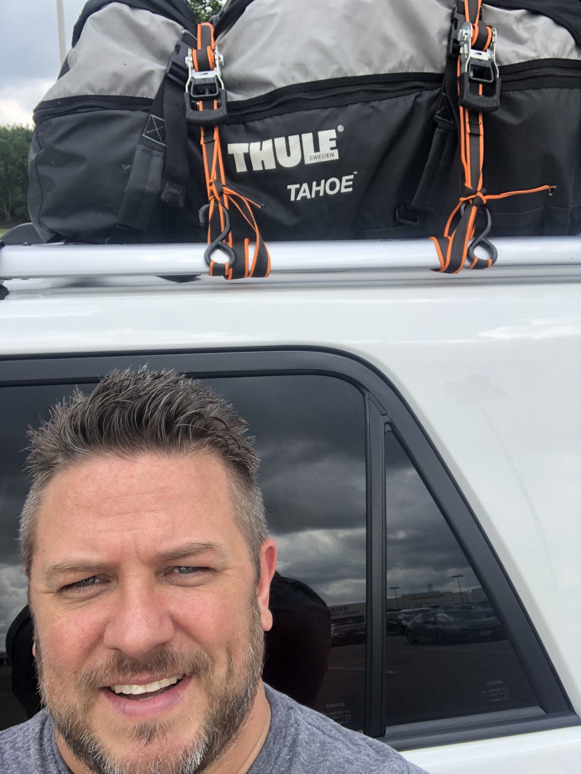 Rent Thule 867 Tahoe Car Top Carrier Roof Bag, your time saving solution